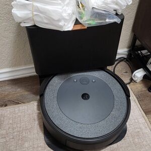 iRobot i3 vacuum